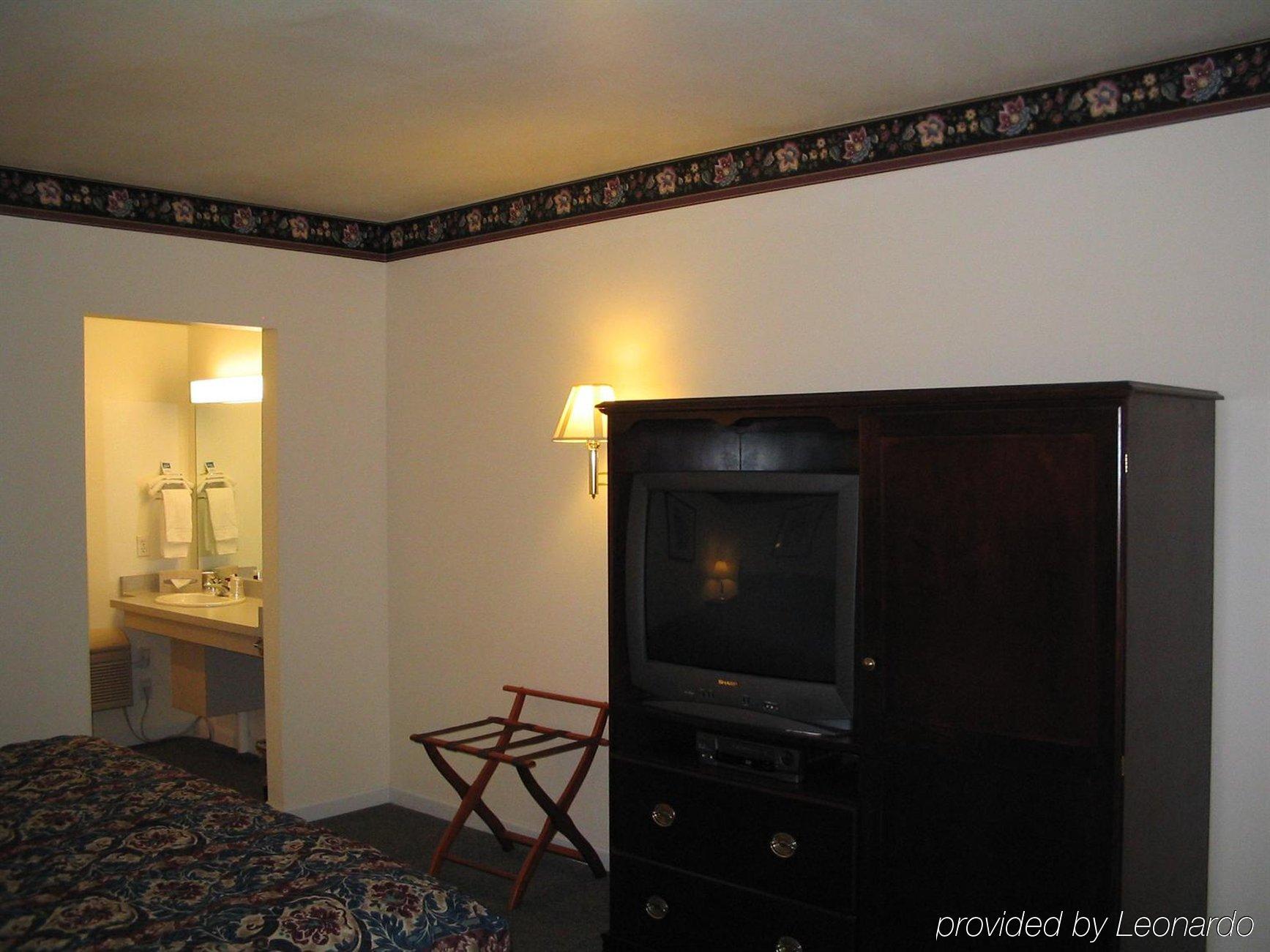 The Chalet Motel Mequon Habitación foto